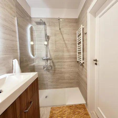 Prestige D312 Z Basenem, Sauna, Jacuzzi, Klimatyzacja I Widokiem Na Morze - 5d ニエホジェ