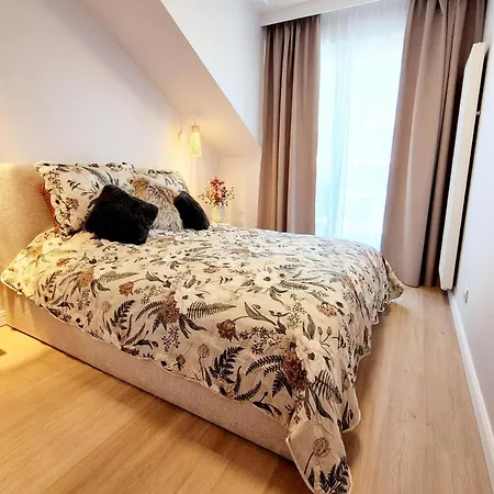 Prestige D312 Z Basenem, Sauna, Jacuzzi, Klimatyzacja I Widokiem Na Morze - 5d アパート *